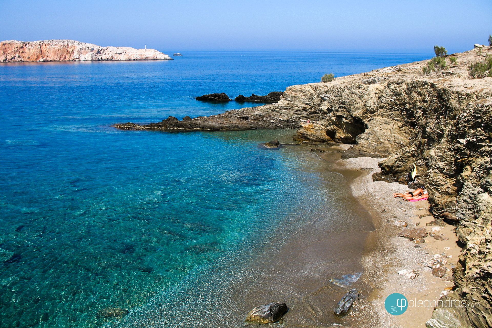 Παραλία Λατινάκι, Φολέγανδρος